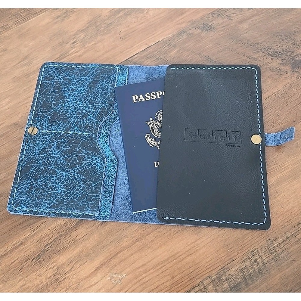Garrett Leather Handcrafted Bi-Fold Passport Wallet Case Genuine Leather NWOT